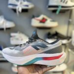 New balance sports shoes